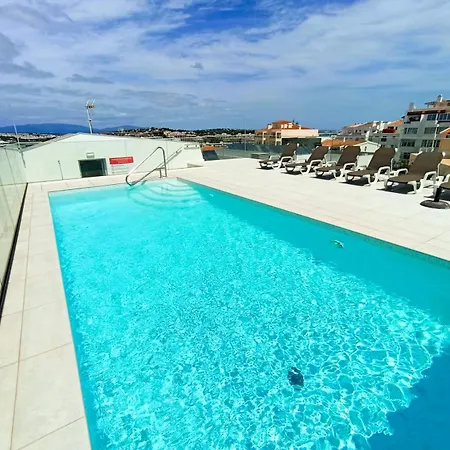 Rooftop Pool & Luxury Apartmán